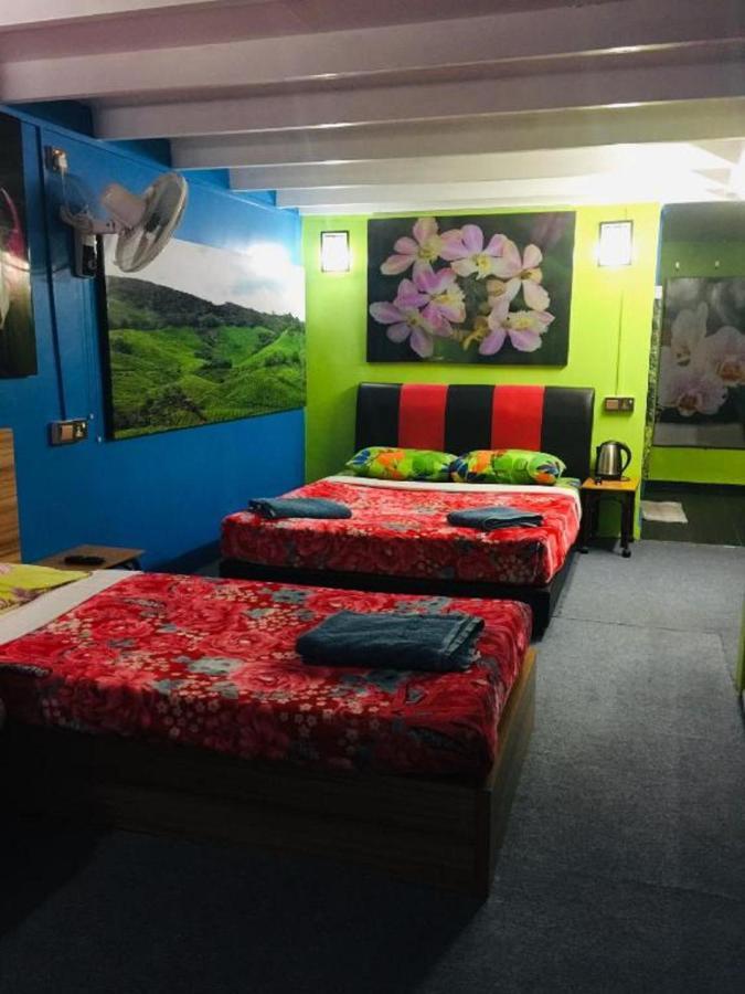Oyo 90760 Lily Haven Hotel Tanah Rata Buitenkant foto